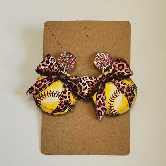 Source Unknown Jewelry - Leopard Bow Softball Acrylic Pendant Stud Earrings NWOT